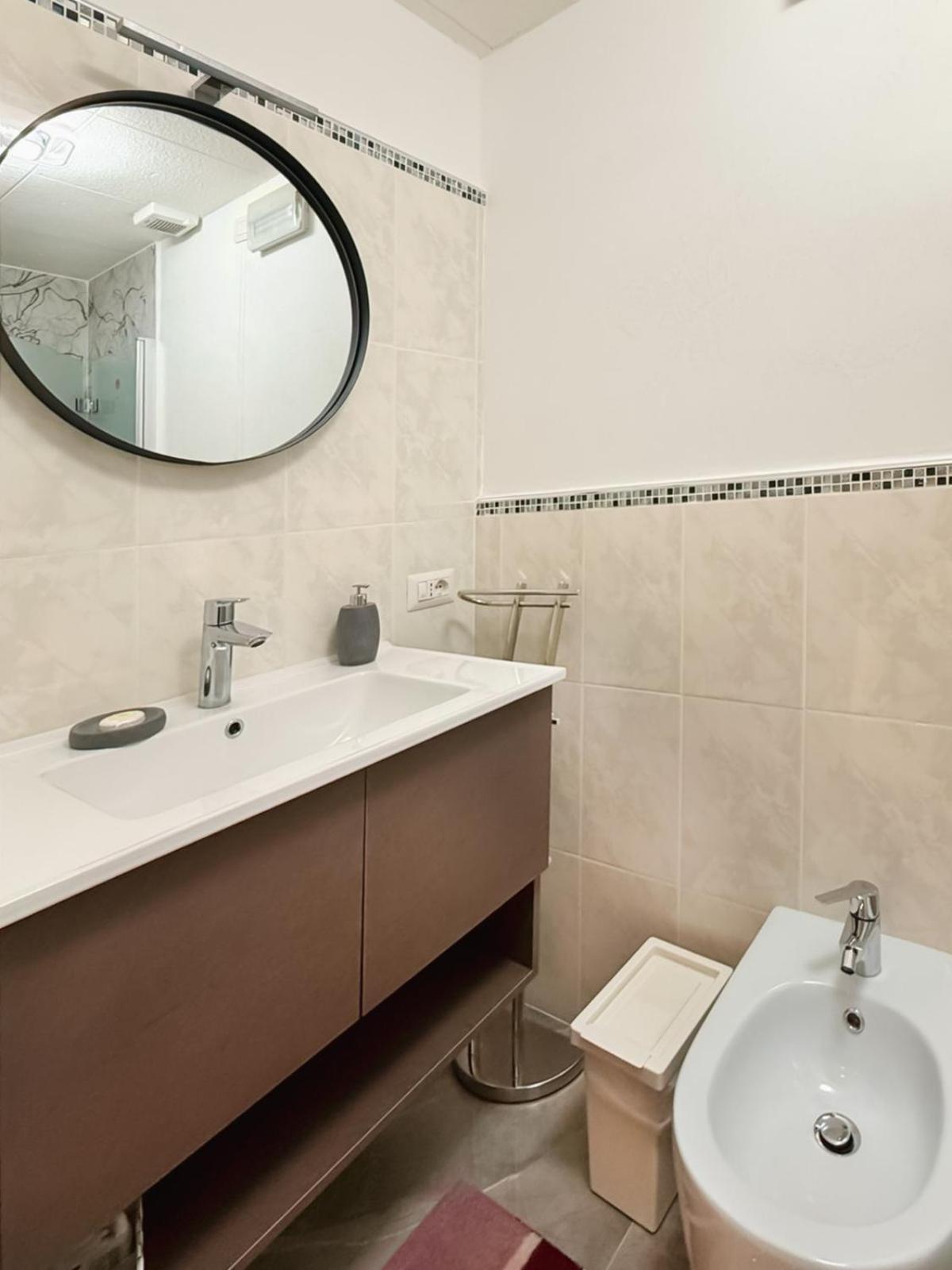 B&B Domus Chiara Roma Esterno foto